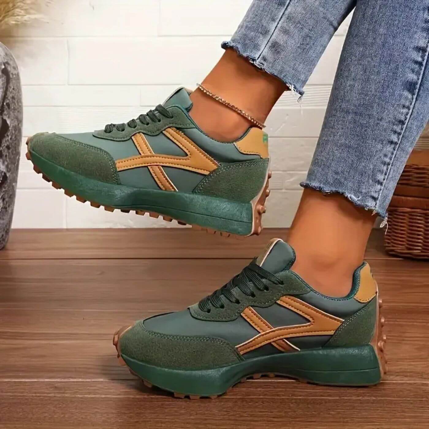Lucia™ | Orthopaedic Anti-Slip Trainers